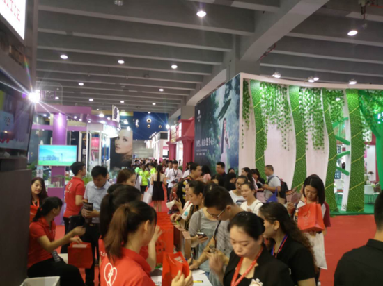 贏在移動(dòng)亮相廣州美博會(huì) 助千家美妝品牌引爆銷量